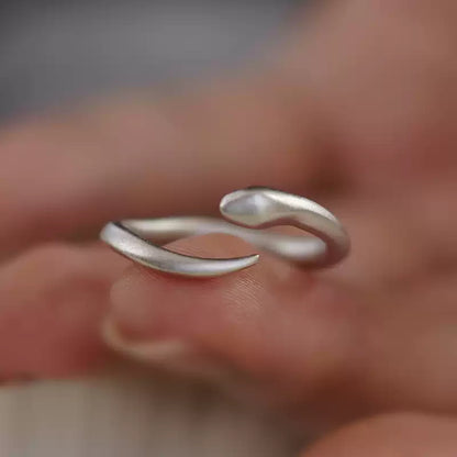 UNYI White Snake Adjustable Ring – Pure Silver
